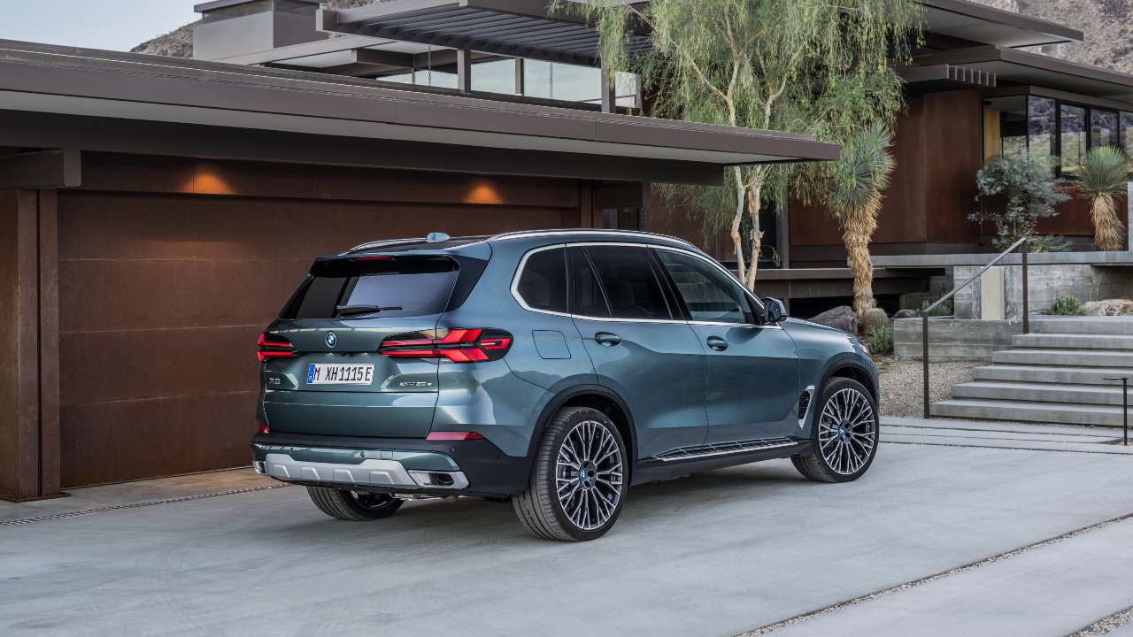 BMW X5 rear outside house