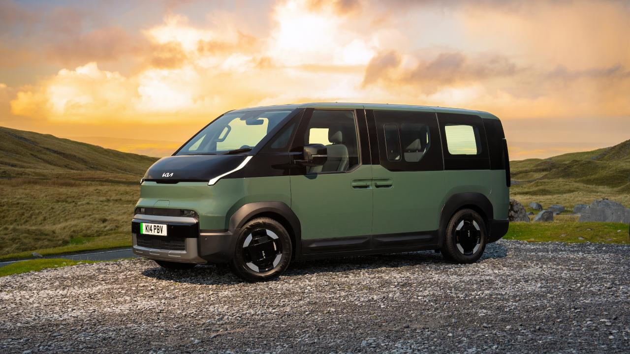 Kia PV5 Passenger front right green
