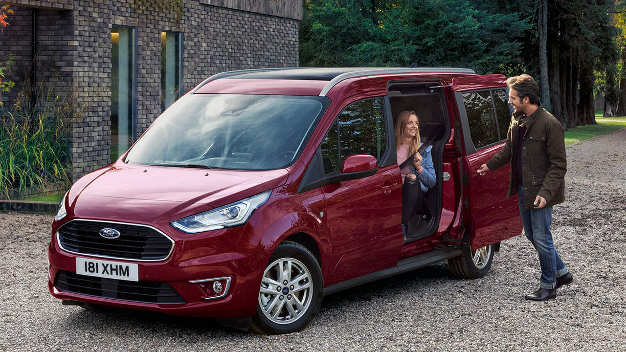 Ford Tourneo Connect: Sliding Doors Open