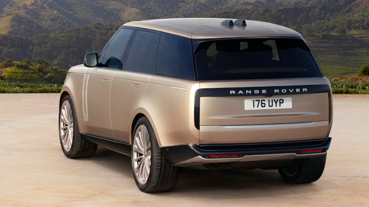 Range Rover Rear Angle Static Gold