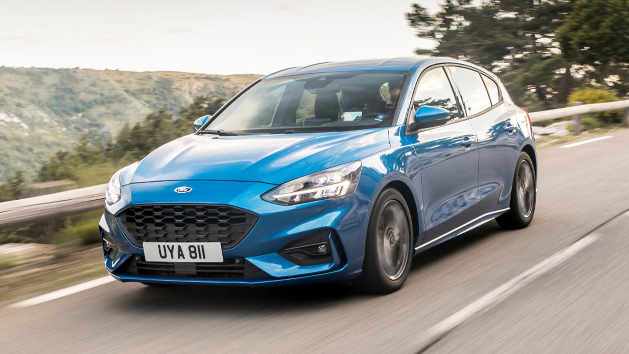 blue ford focus, driving