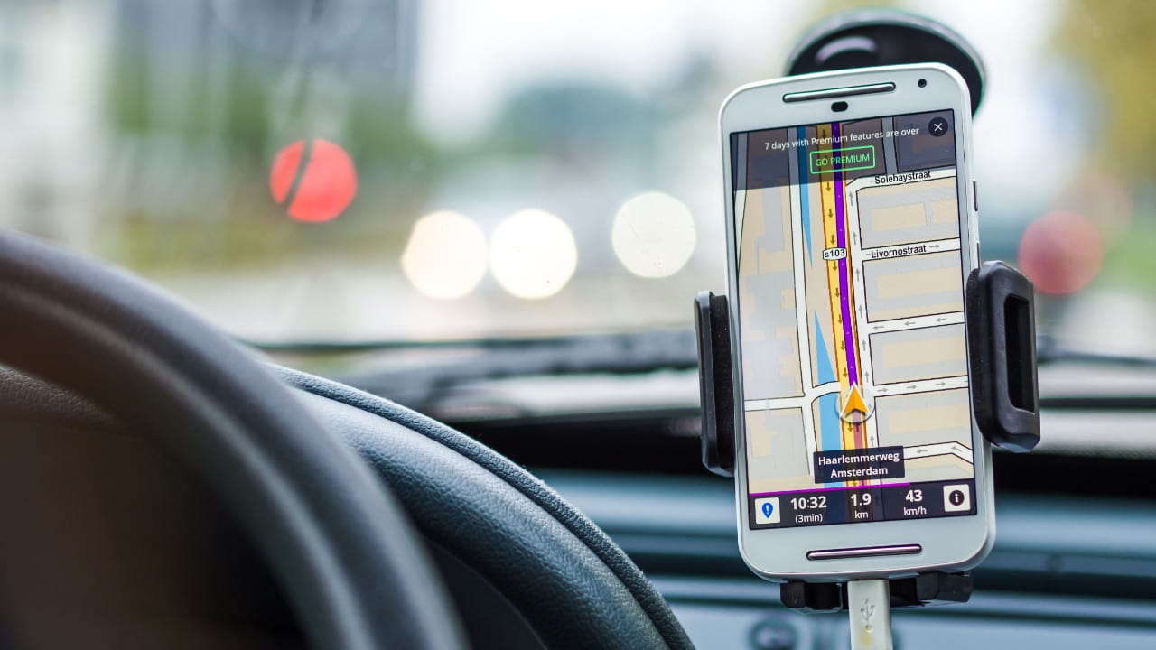 Maps Sat Nav App On Phone In Car