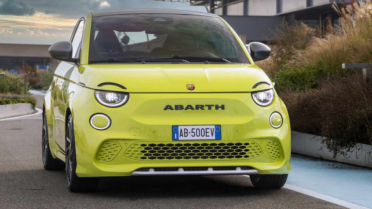 Yellow Abarth 500-e