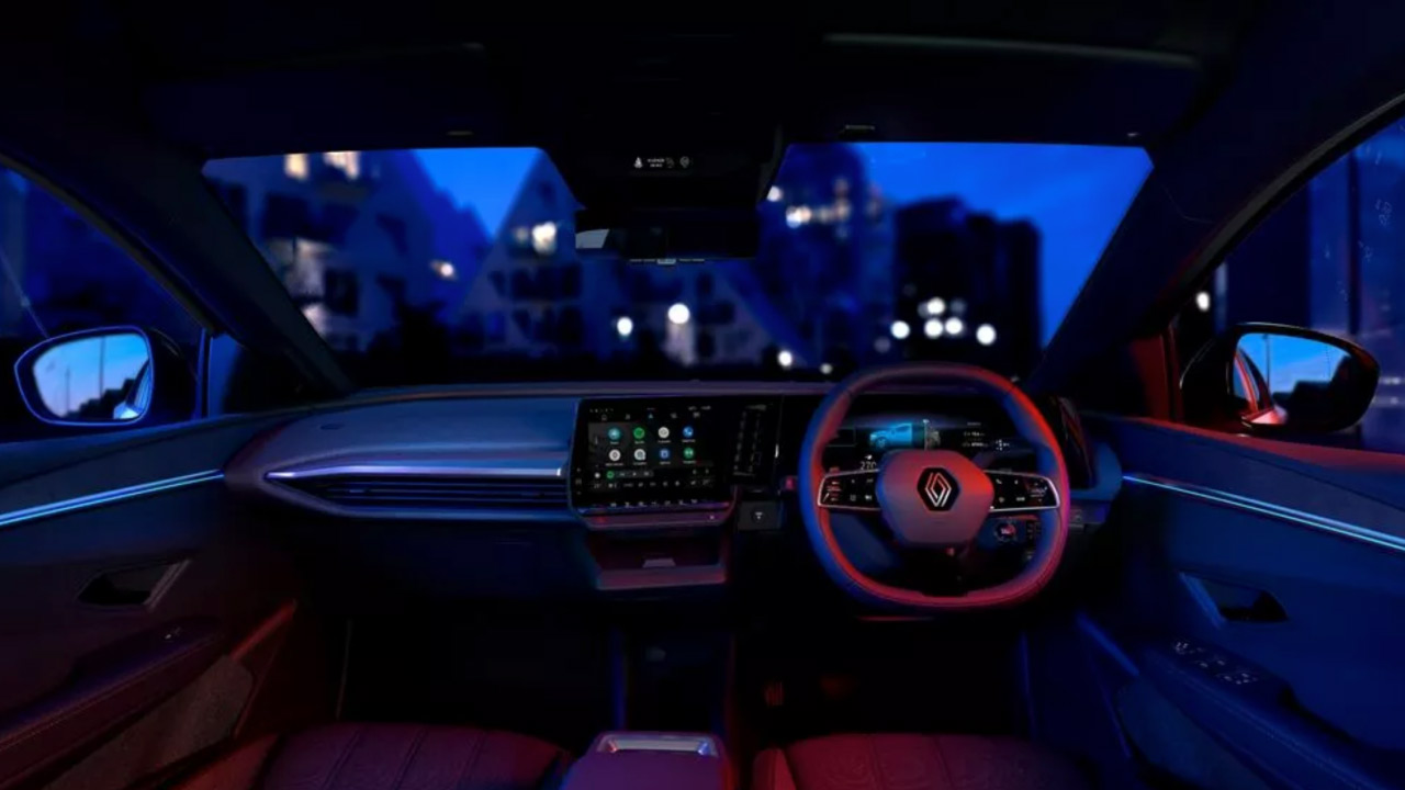 Inside view of a Renault car with OpenR info system on display