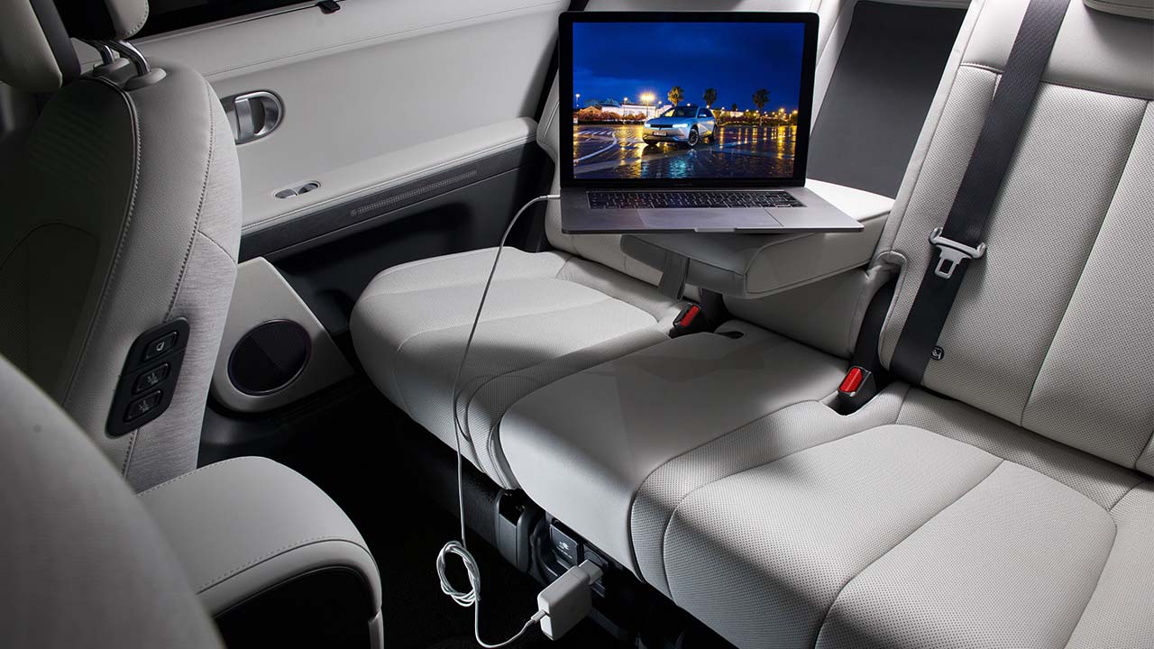 Interior seats with laptop charging