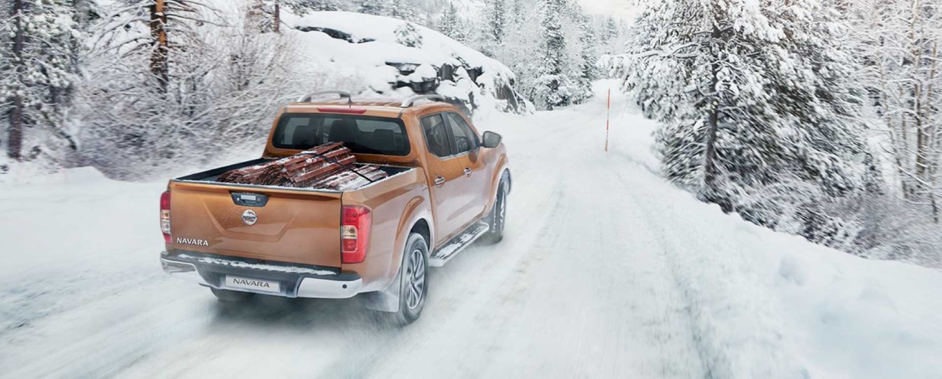 Nissan Navara Driving in Snow