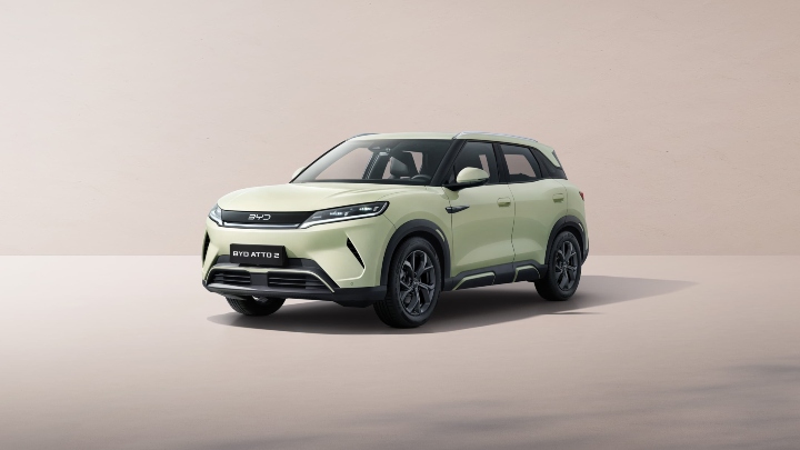 BYD ATTO 2 green boost trim