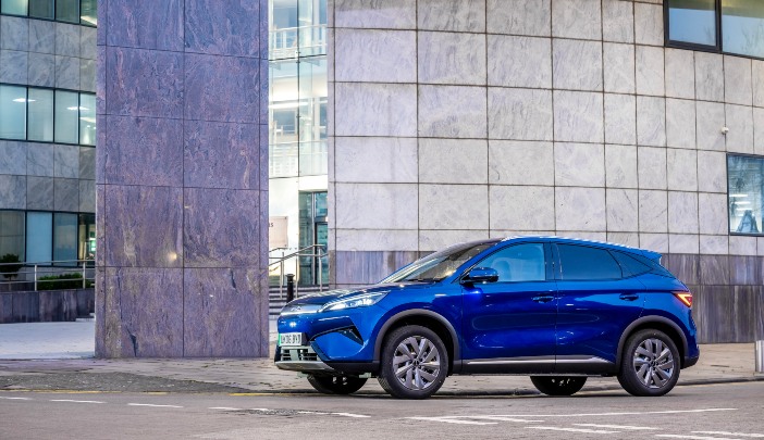 Blue BYD ATTO 3 EVO static side