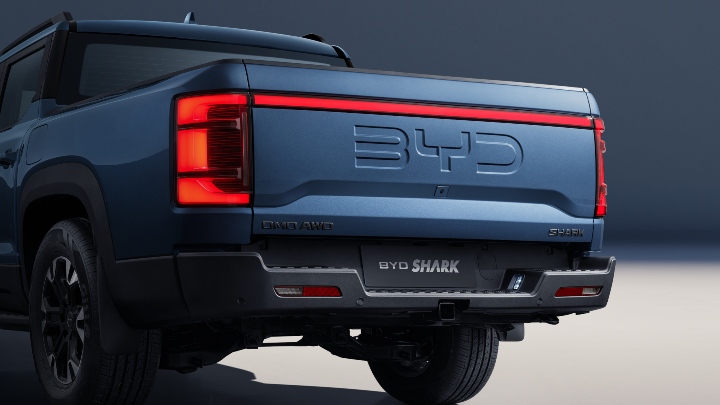 BYD Shark rear tailgate