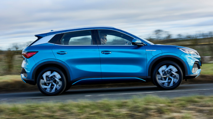 BYD ATTO 3 Side Profile Driving