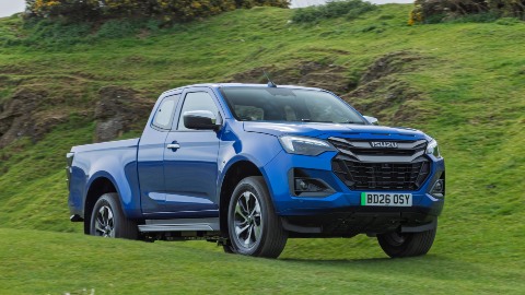Blue ISUZU D-Max Extended Cab Off-Road