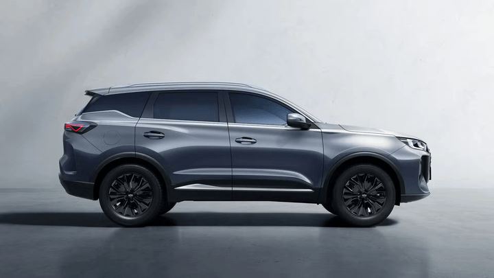 Grey Chery Tiggo 7 Side View Grey Backdrop