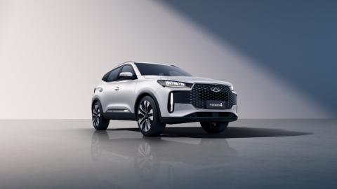 White Chery Tiggo 4 front static