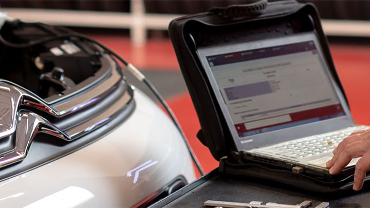 diagnostics being completed on citroen