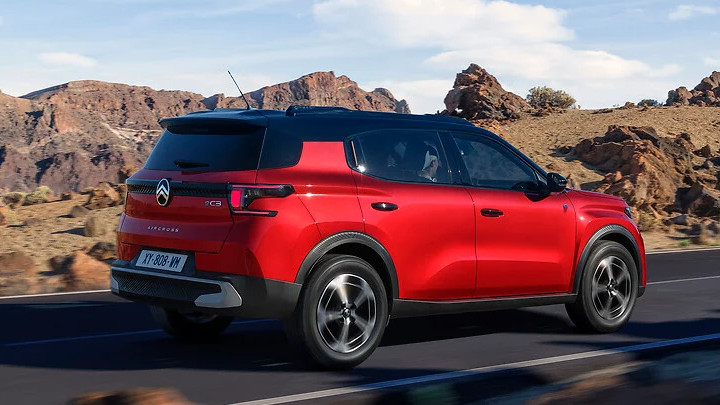 Citroen e C3 Aircross Rear Driving in Red