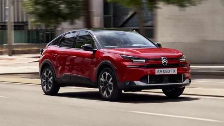 Red Citroen C4 Exterior Front Driving