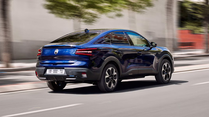 Eclipse Blue Citroën ë-C4 X Rear Driving