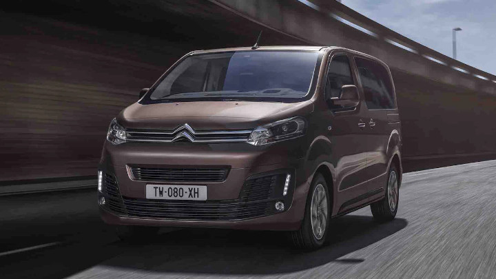 Brown Citroen e-SpaceTourer Exterior Driving Front