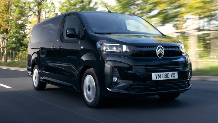 Citroen e-SpaceTourer Driving