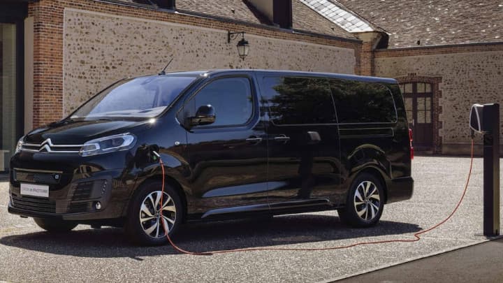 Citroen e-SpaceTourer Charging