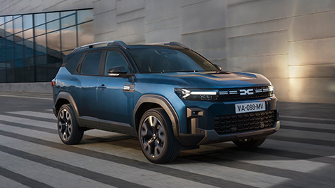 Blue Dacia Bigster Front Shot