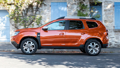 Dacia Duster Side Static Orange
