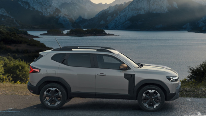 Dacia Duster by Lake