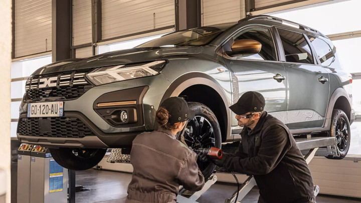 Technician Servicing Dacia Sandero