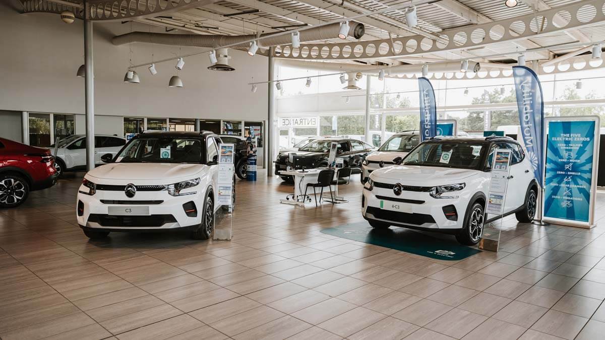 Citroen Hull interior showroom