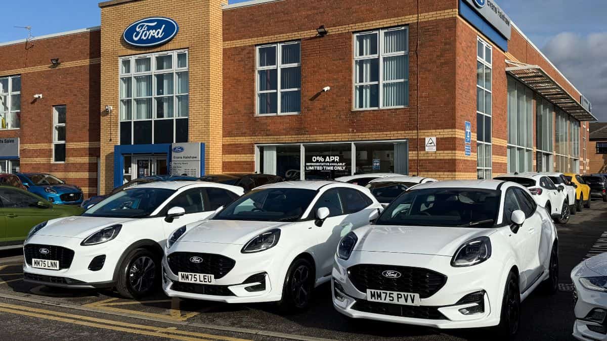 Ford Ashton dealership exterior