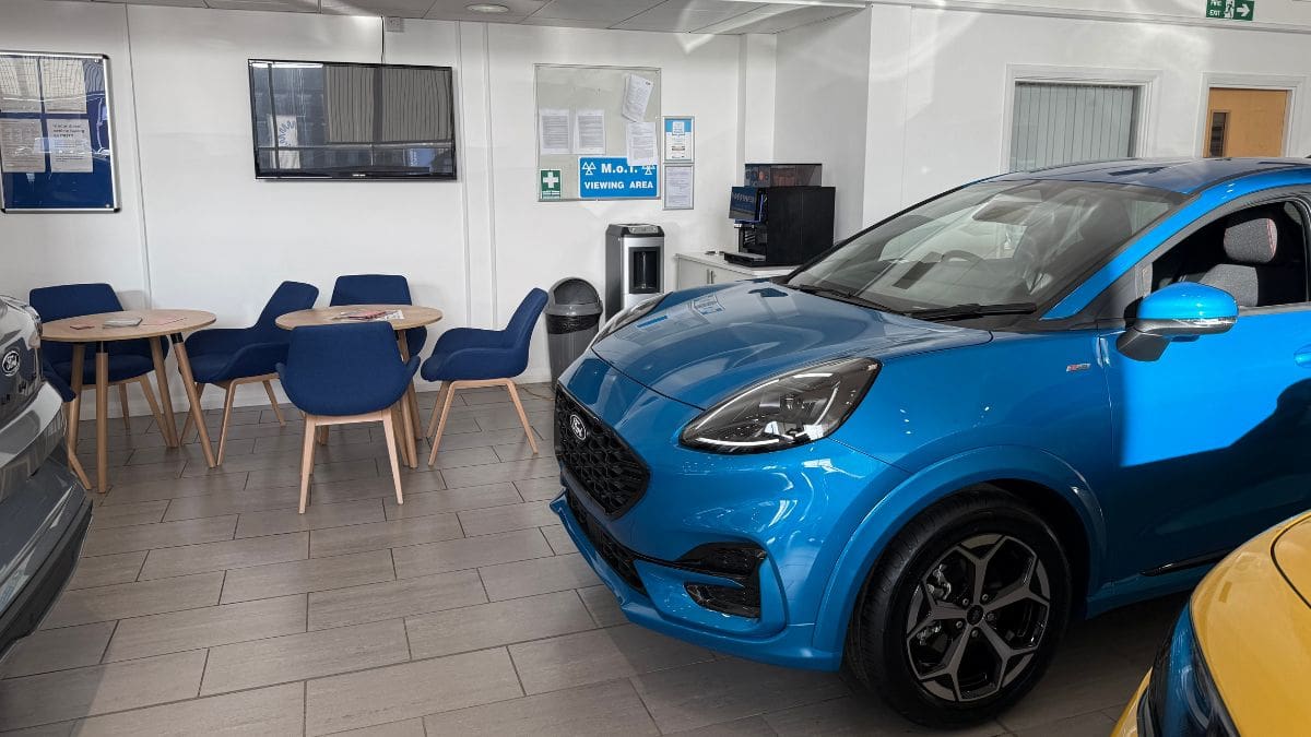 Ford Ashton dealership interior meeting area