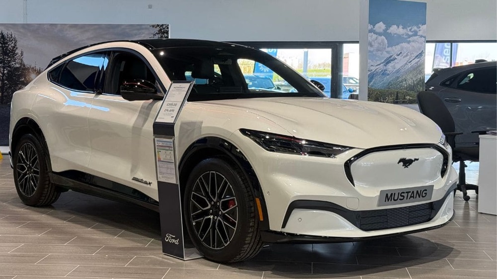Ford Middlesbrough vehicle in dealership
