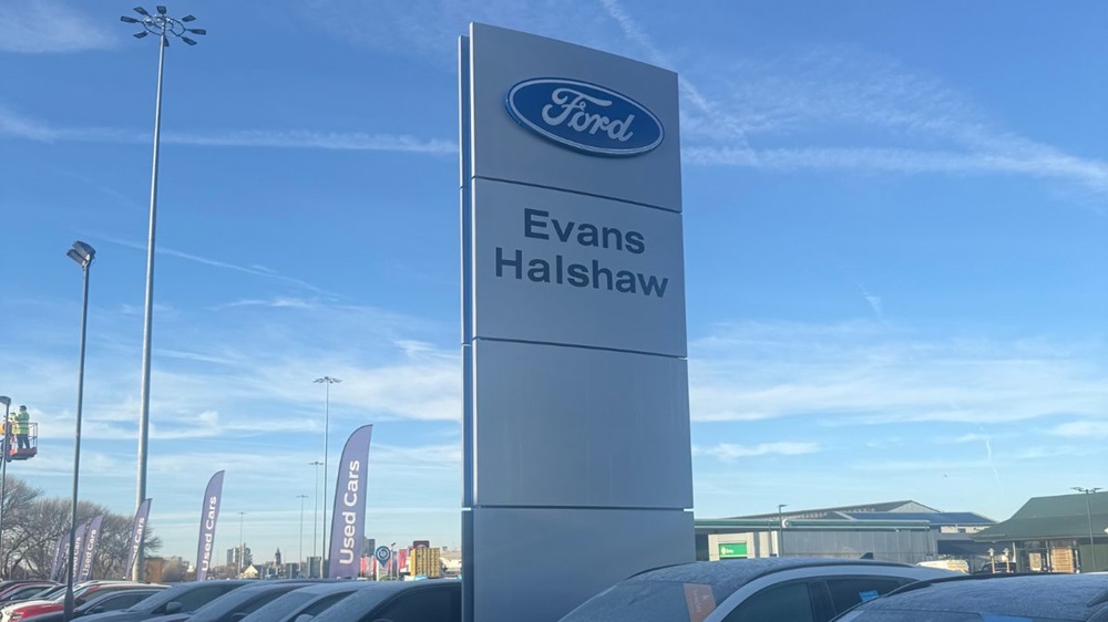 Ford Middlesbrough exterior signage