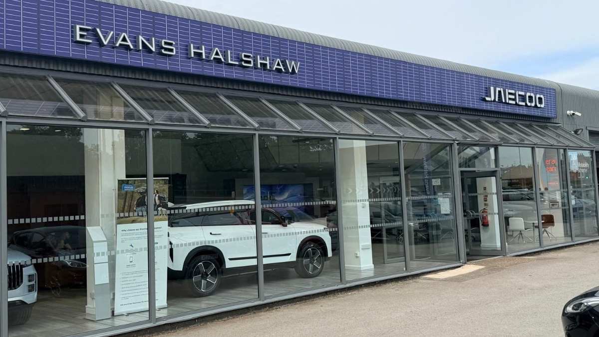 Jaecoo Gainsborough Dealership Side Exterior