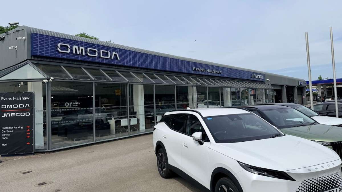 Omoda Gainborough Dealership Front Exterior