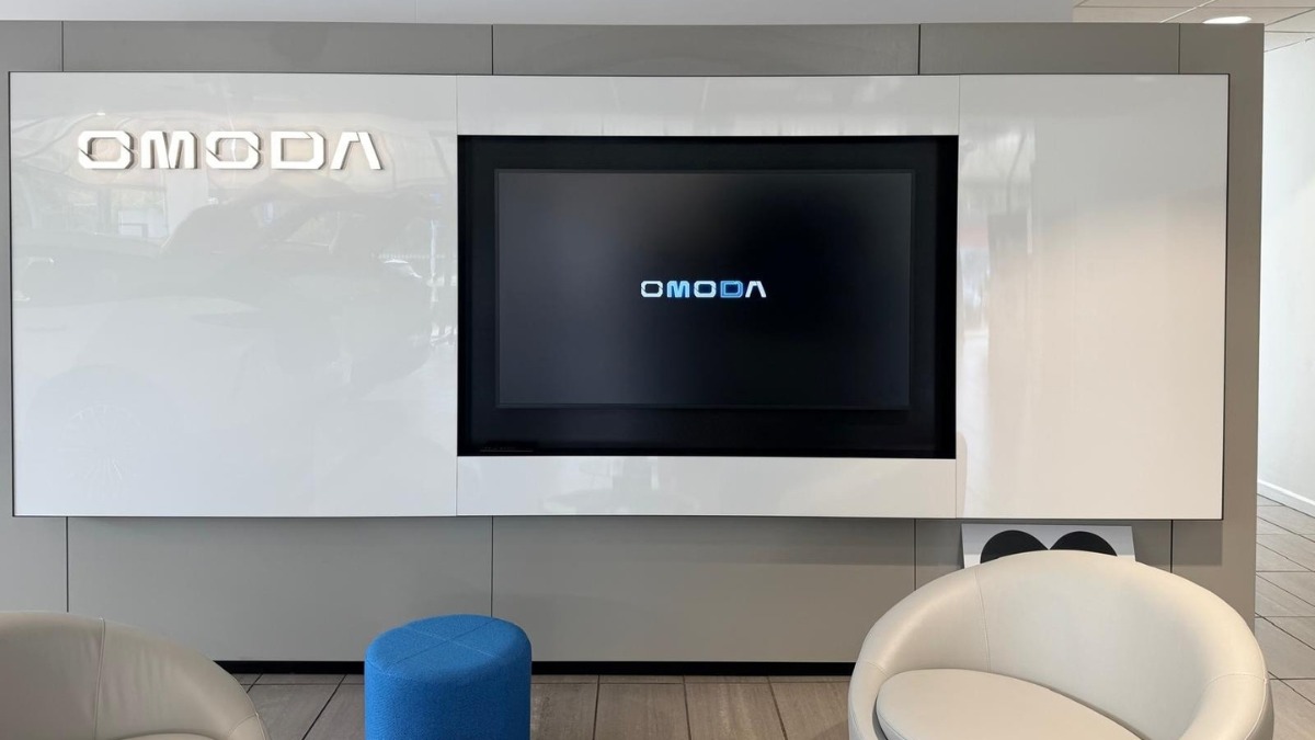 Omoda Screen in Gainsborough Interior Lounge