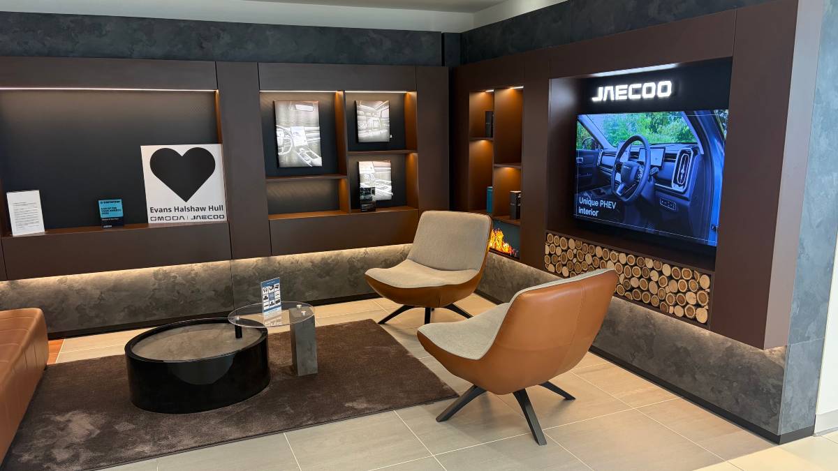 Omoda Jaecoo Hull Dealership Waiting Area