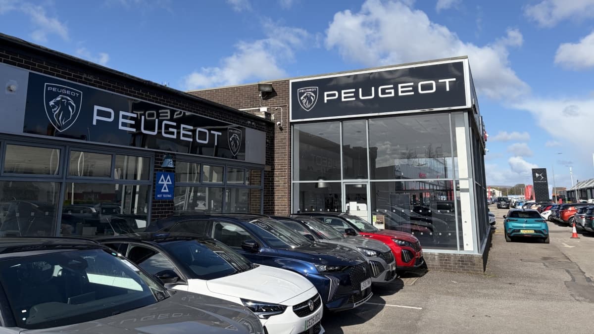 Peugeot Cardiff Dealership Exterior