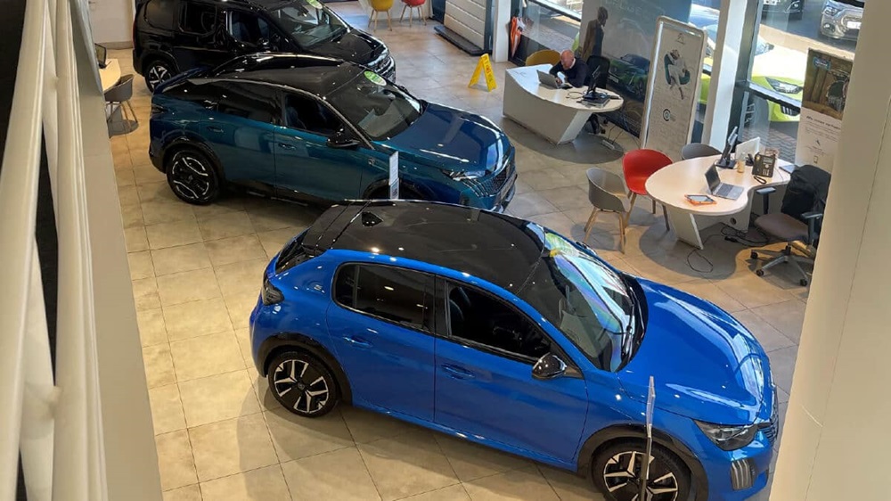 Peugeot Doncaster interior vehicle display aerial shot