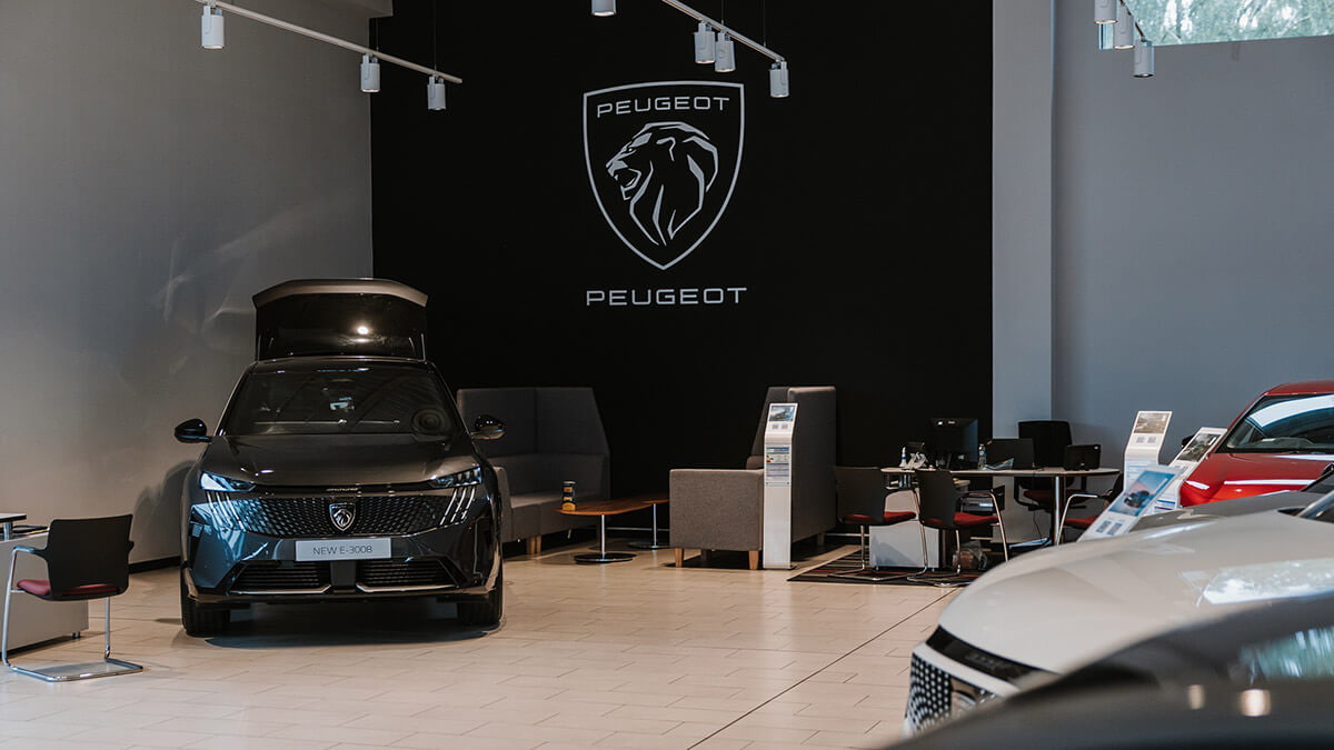 Peugeot Hull dealership interior