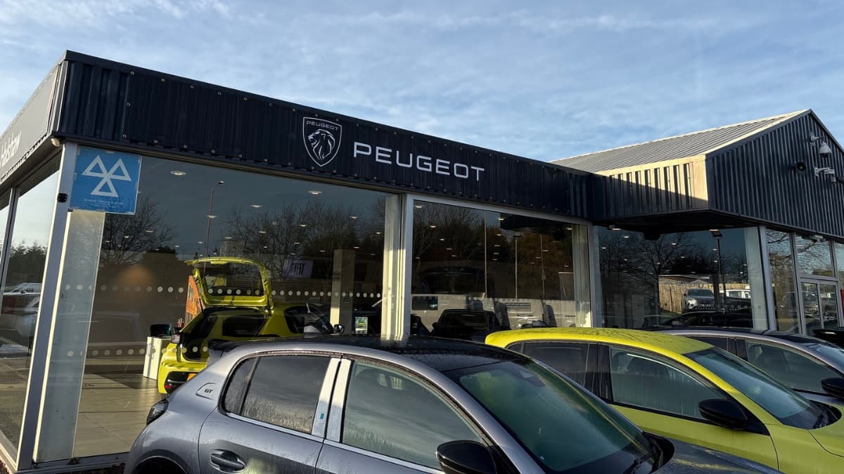 Peugeot Mansfield dealership exterior