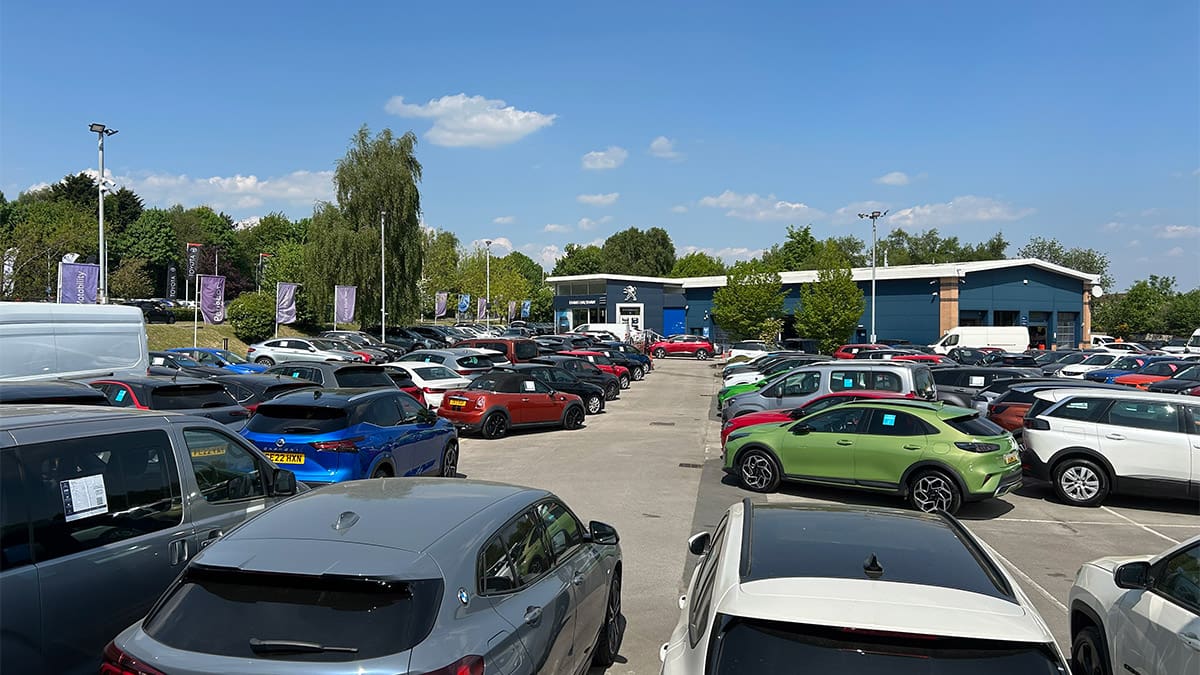 Peugeot Mansfield dealership exterior