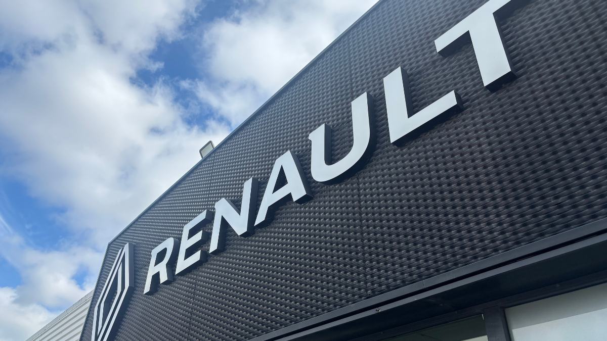 Renault Middlesbrough Dealership Signage Close Up