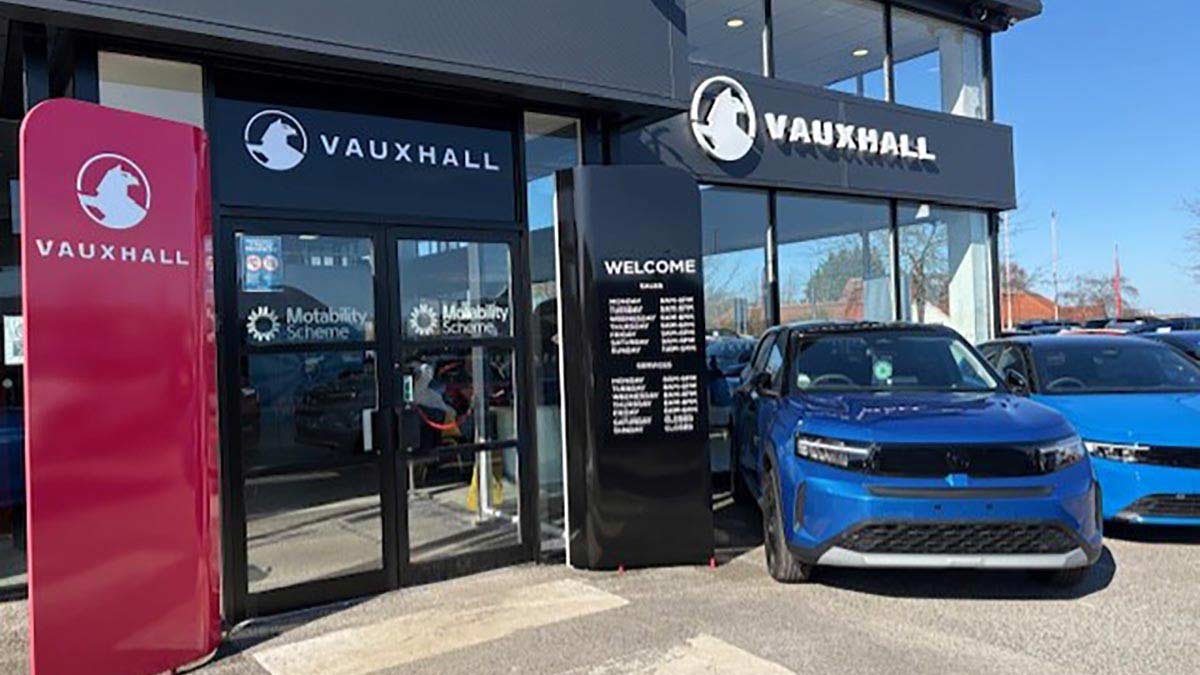 Vauxhall Mansfield Dealership Entrance