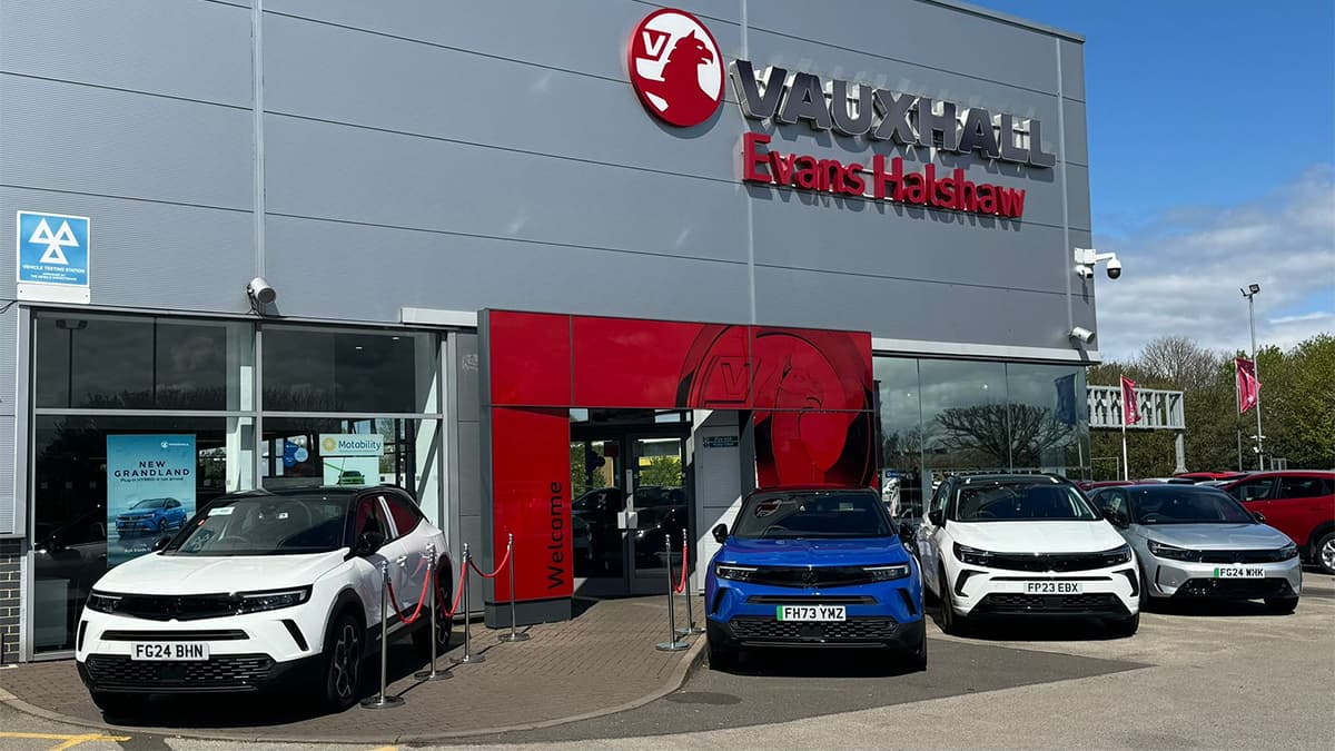 Exterior shot of Vauxhall Nottingham, with a handful of Vauxhall Mokkas parked out front