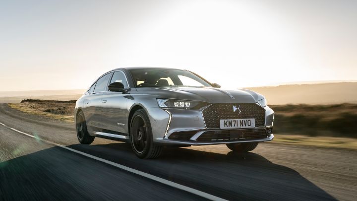 Silver DS 9 Front Driving