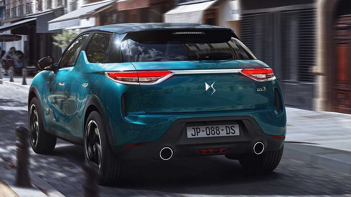 DS 3 Crossback Rear, Driving