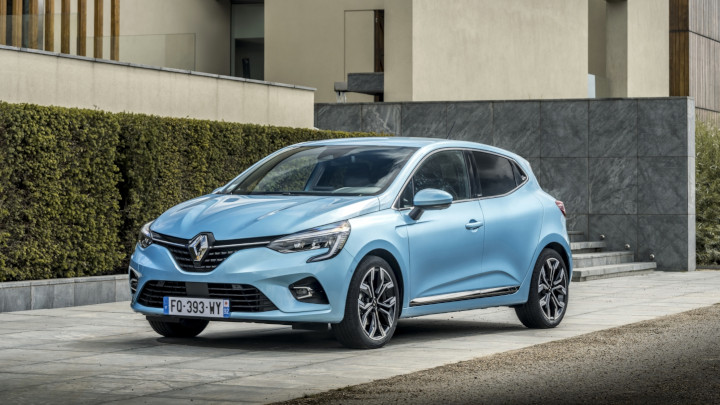 Blue Renault Clio E-Tech Exterior Front Static