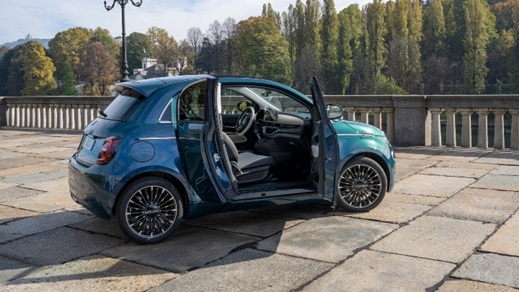Fiat 500 hatch blue side with doors open