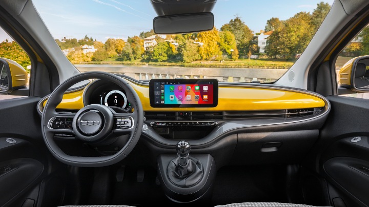 Fiat 500 Hybrid interior yellow dashboard